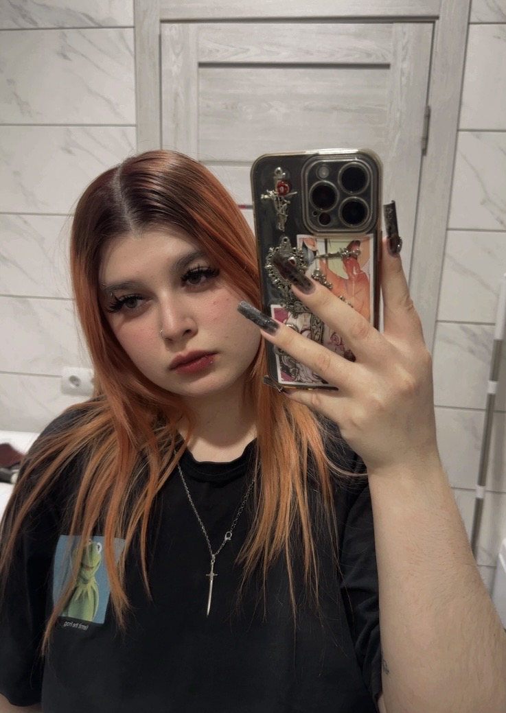 Анна — Ресницы